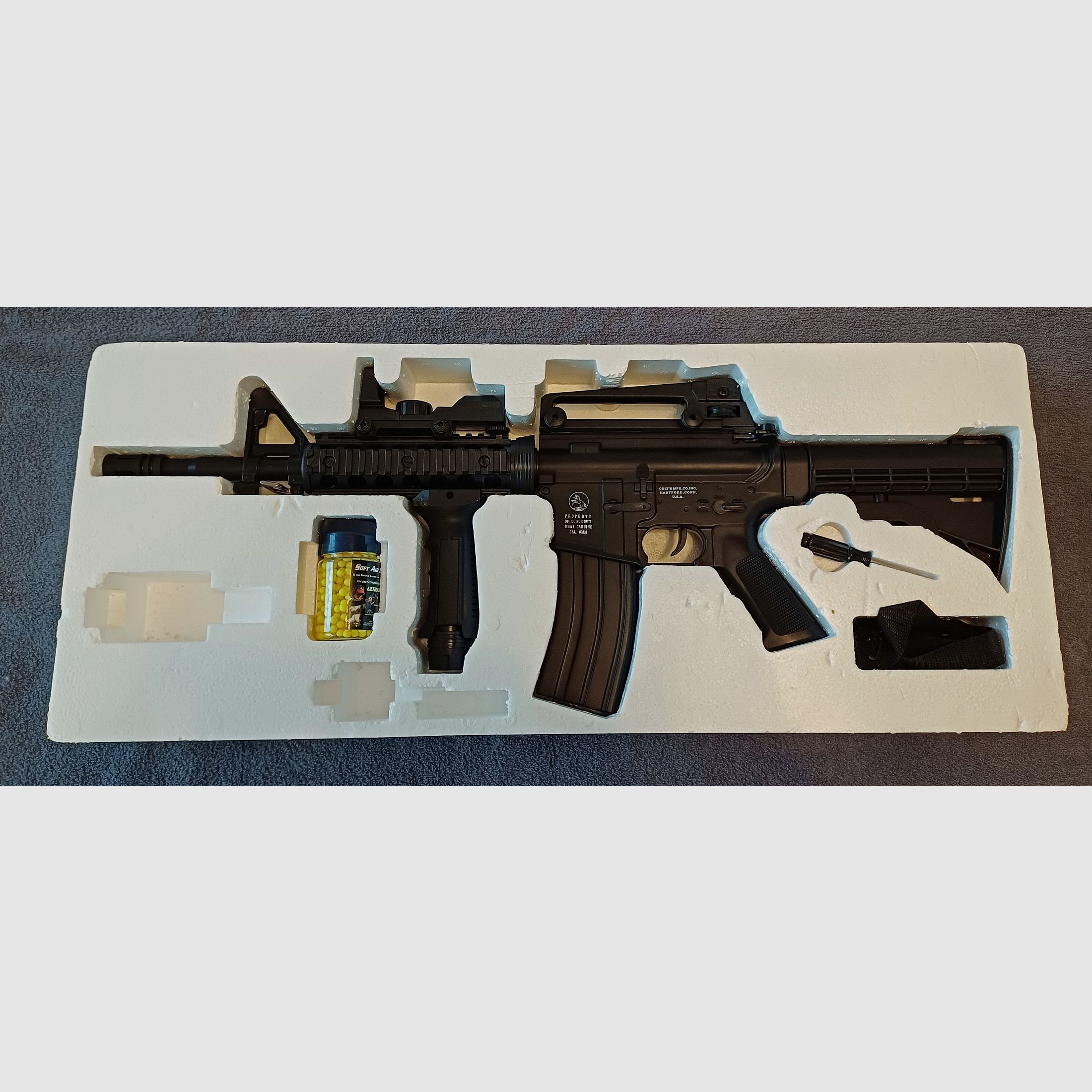 Cybergun Colt M4 R.I.S.