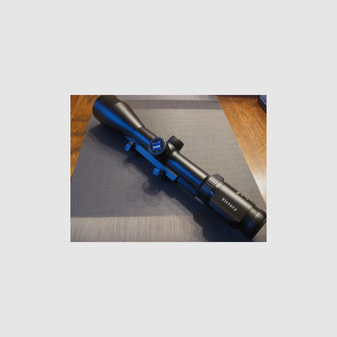 ZEISS-Klassiker !! DAS ZEISS Victory Varipoint M 3-12x56 iC T* mit Absehen-60 und inkl. org. Blaser-Sattelmontage im TOP-ZUSTAND !! KEIN Swarovski-Schmidt&Bender-Kahles-Leica-Sauer usw. !