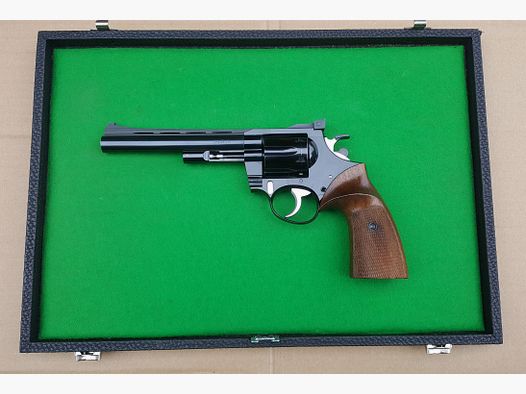 Korth Revolver  Cal. .22 LR   1973  6" Lauflänge