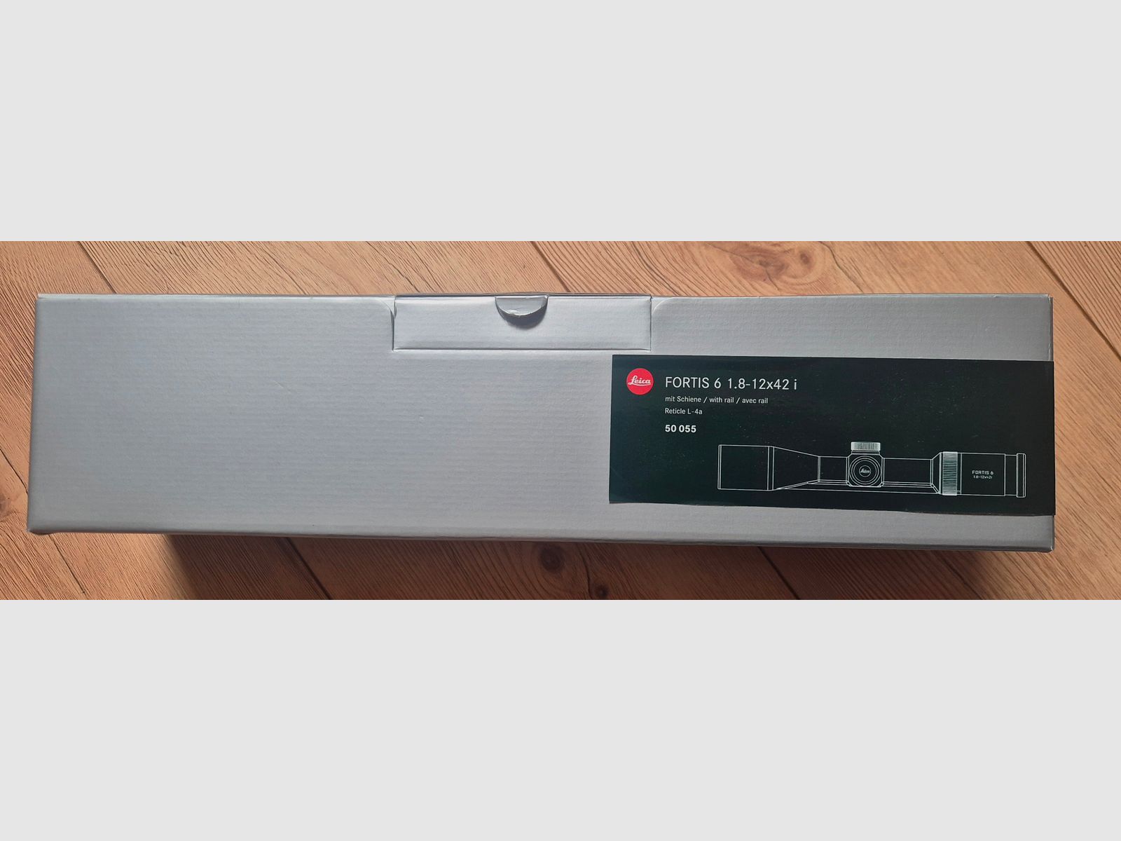 Leica Fortis 1.8-12x42i with rail like new