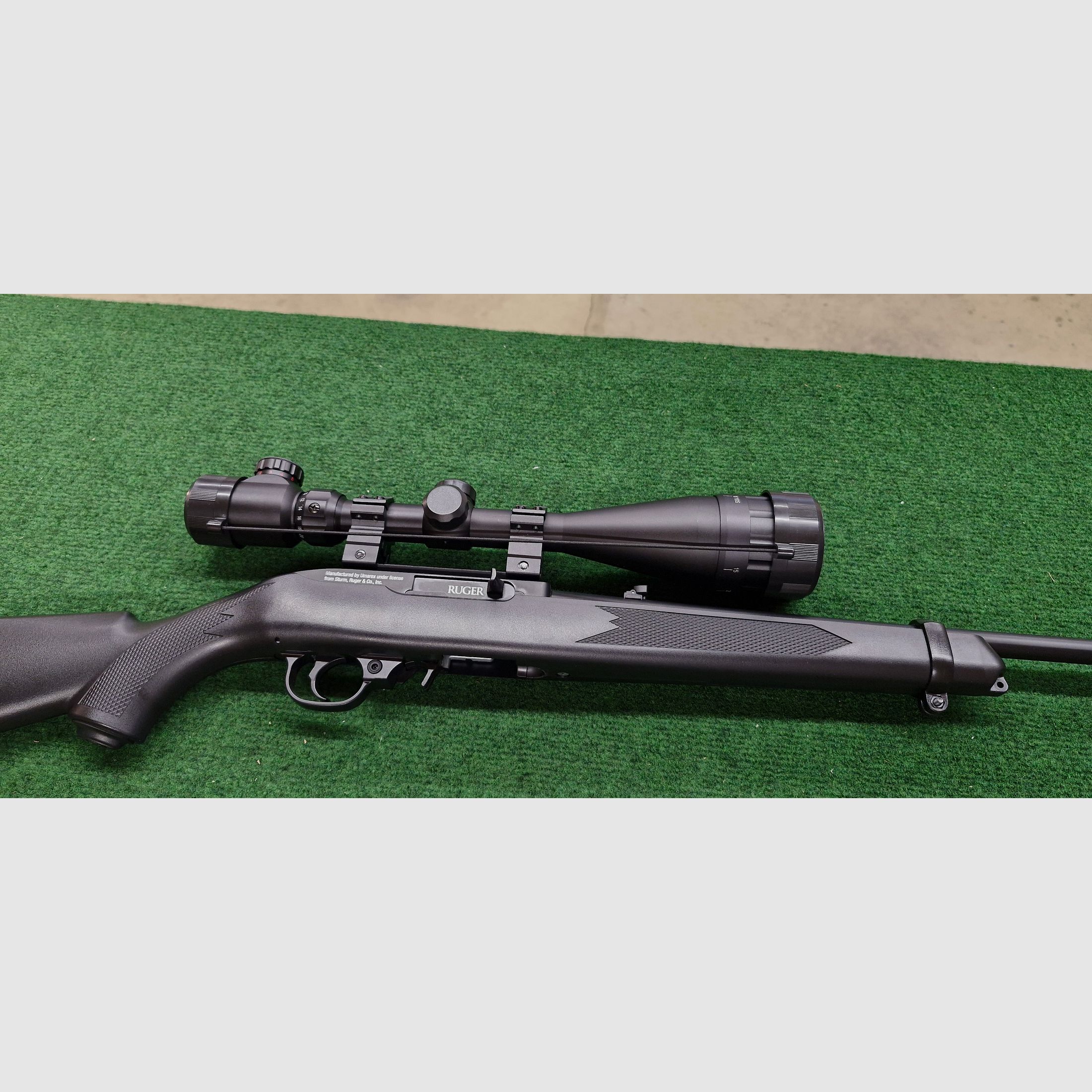 Ruger 10/22 - CO²-Gewehr mit 10-Schuss-Magazin und Zielfernrohr, Diabolo, Zubehör