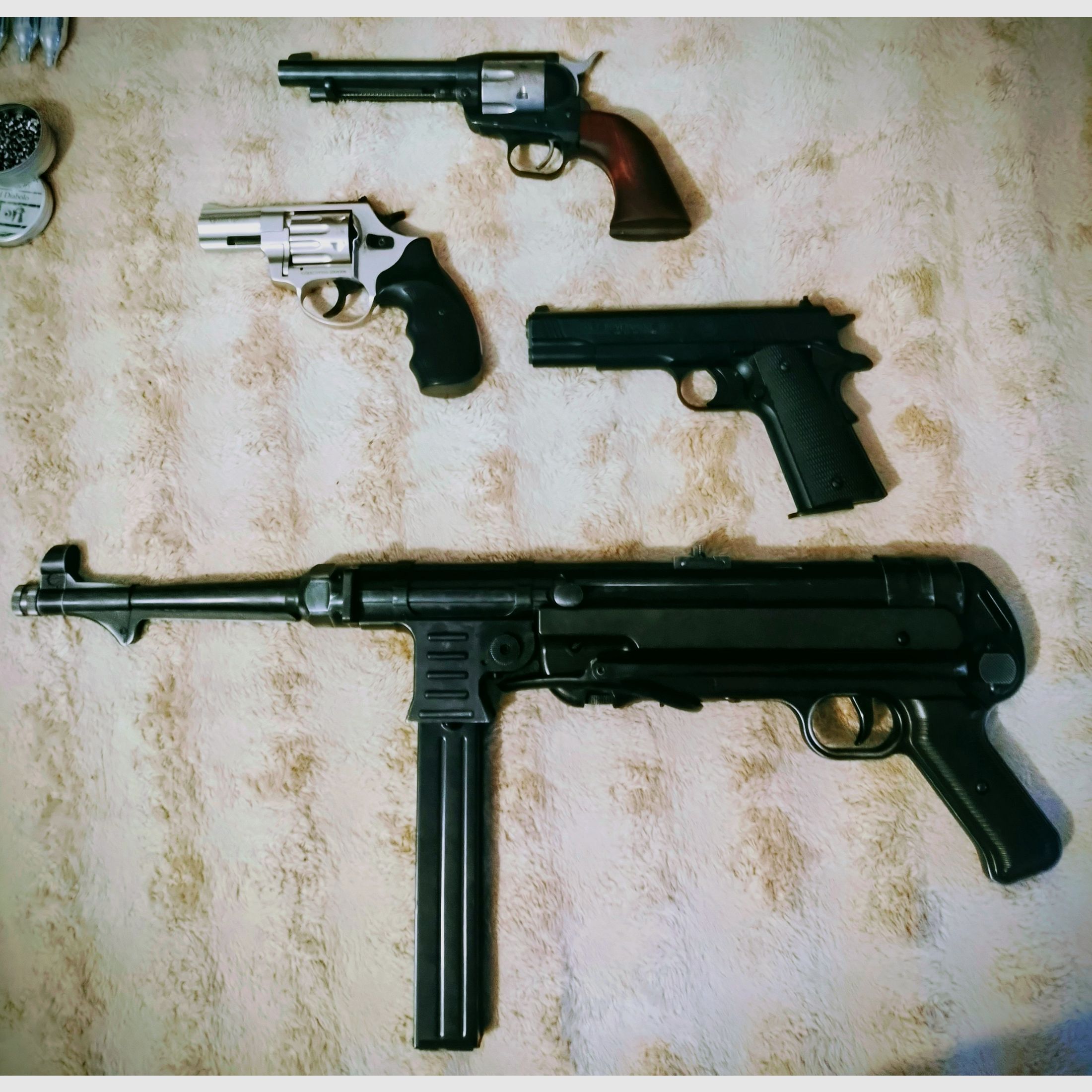 FREE WEAPONS LOT! LEP, CO2, blank firing free from 18 years