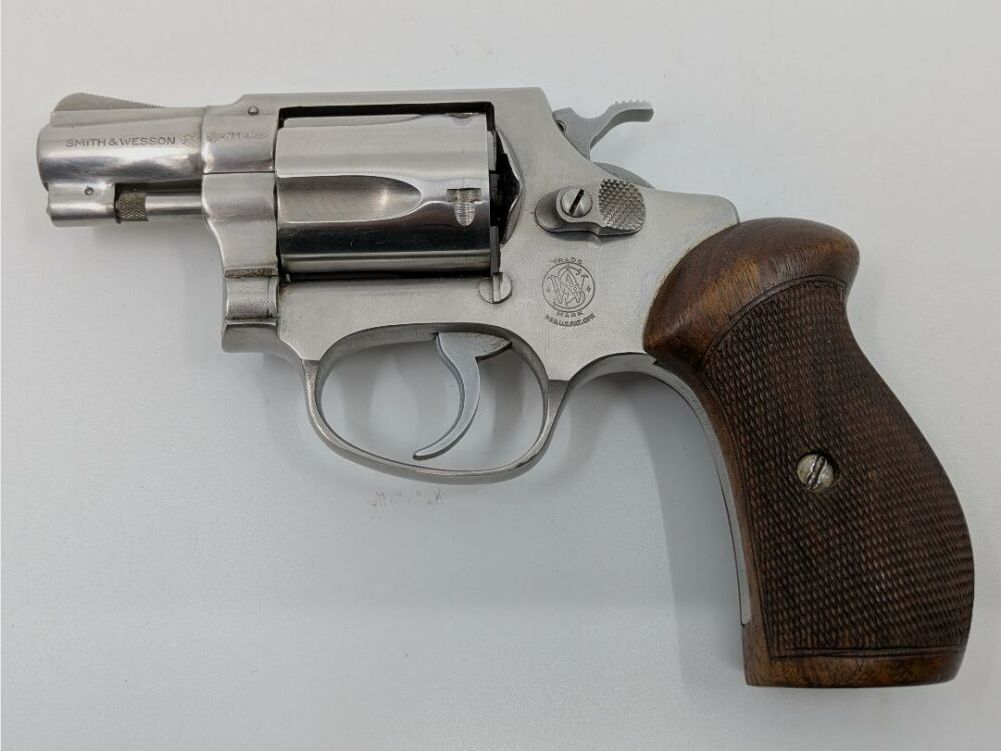 S&W 60