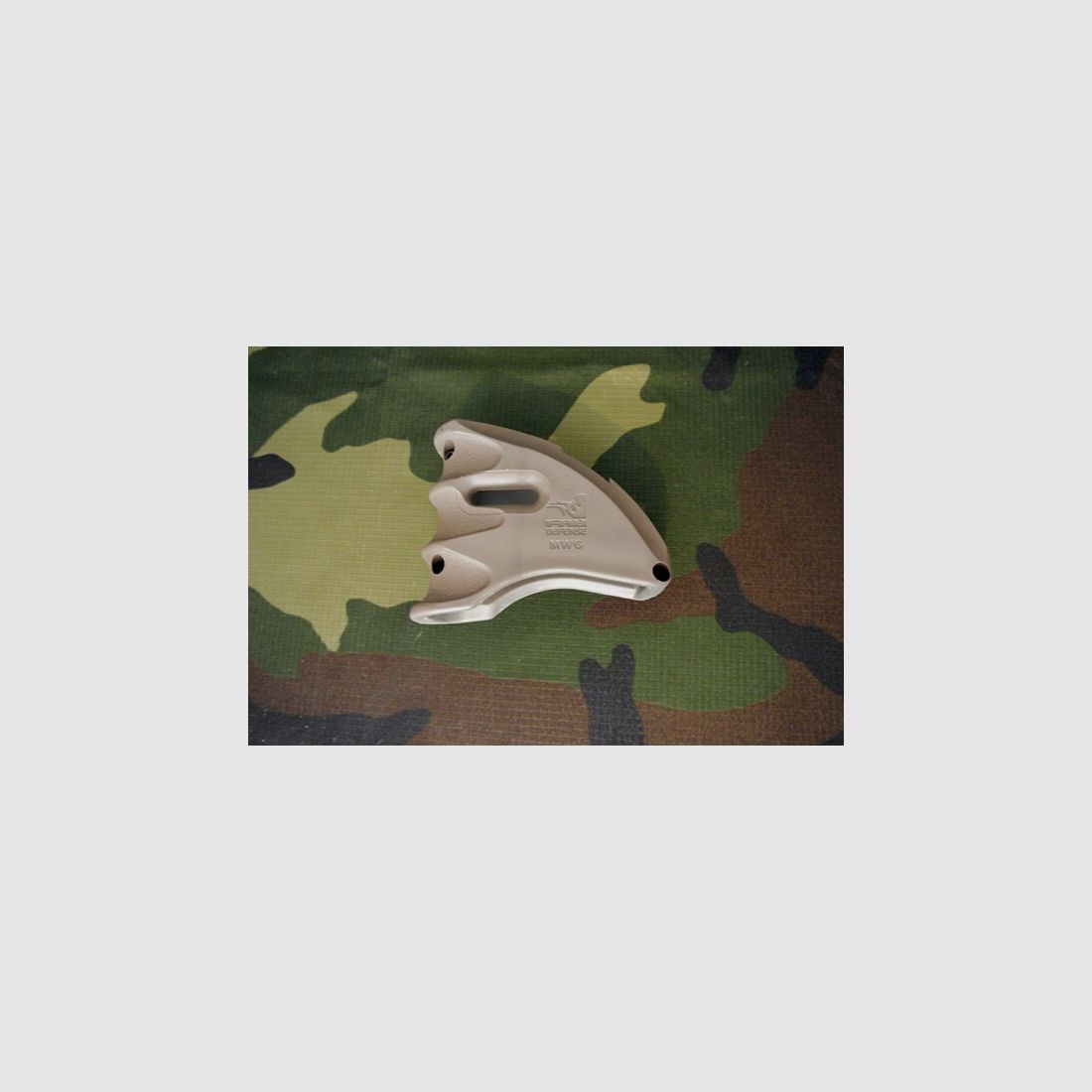 Shs Defense Magazine Well Grip Tan Handschutz M4/M16 Airsoft Shs-09-025705