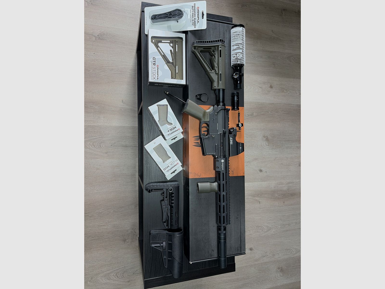 Wolverine MTW Billet Gen. 3 Unleashed plus tactical Umbau mit Magpul + Regulator Storm 5 