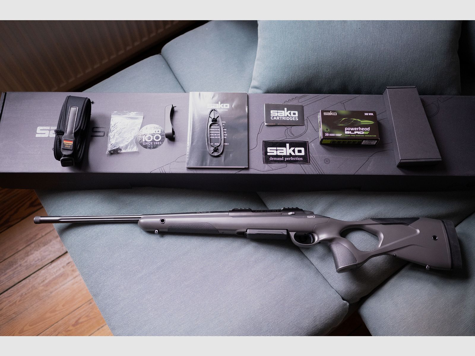 *Neue* Sako S20 .308 Win 51 cm Hunter Lochschaft mit Munition und Gurt 