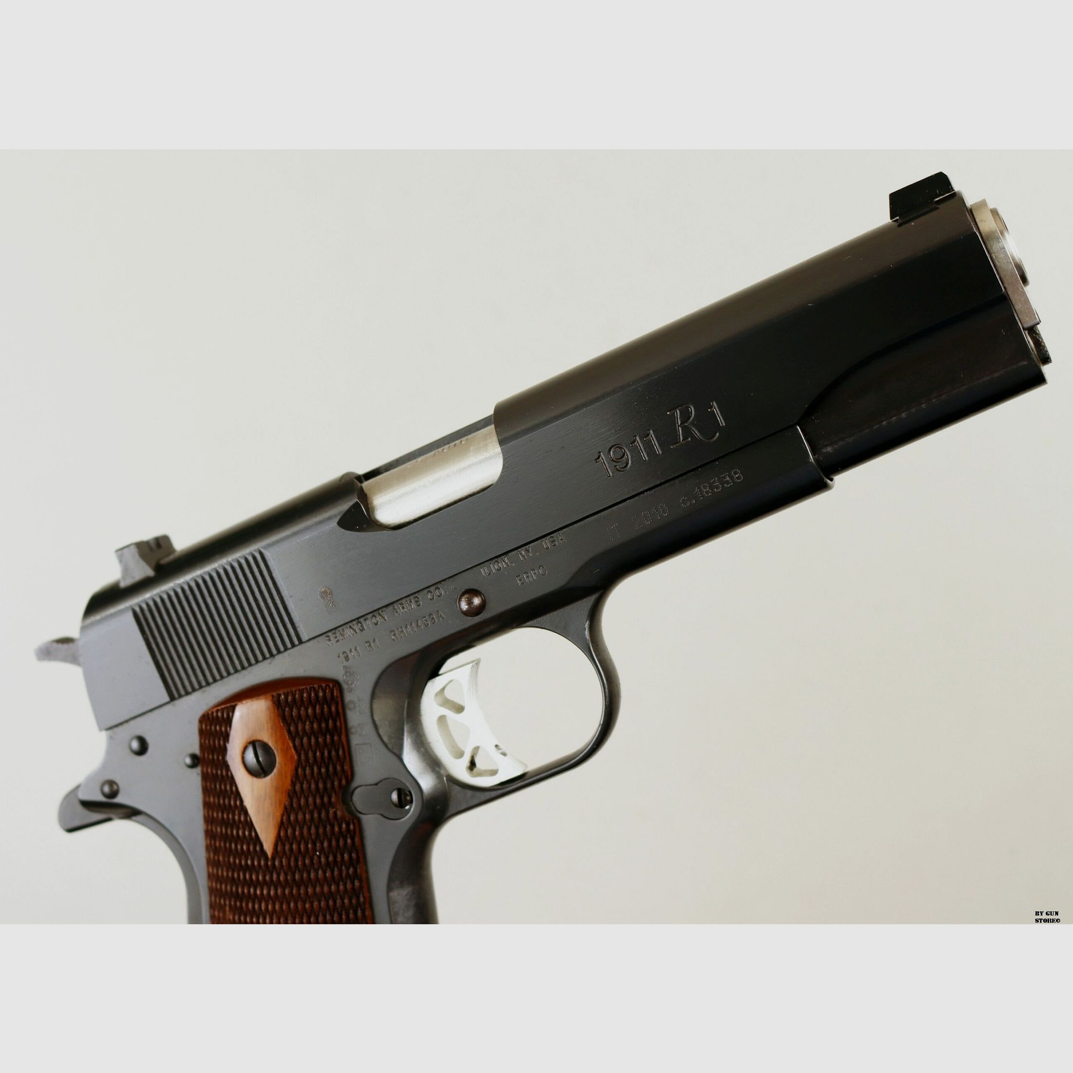 Pistola Remington mod. 1911R1 cal. 45 acp matr. RH11453A, immagine 7 di 9