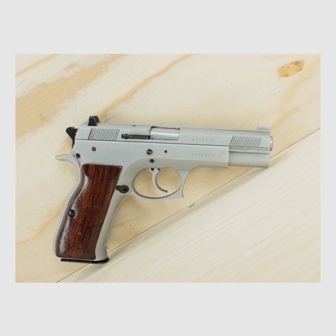 TANFOGLIO Mod. Mossad semiautomatisch pistool kal. 9×19 met 15-schotsmagazijn, afbeelding 2 van 3