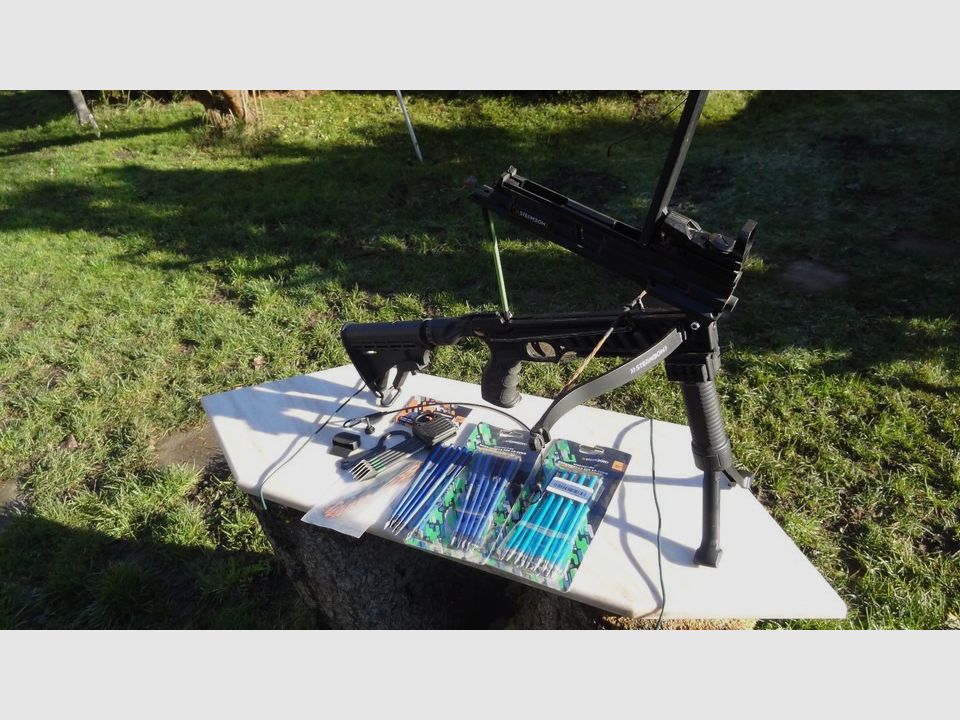 Armbrust Steambow AR6 Pfeile Kriegspfeile Red Dot Visier Stativ