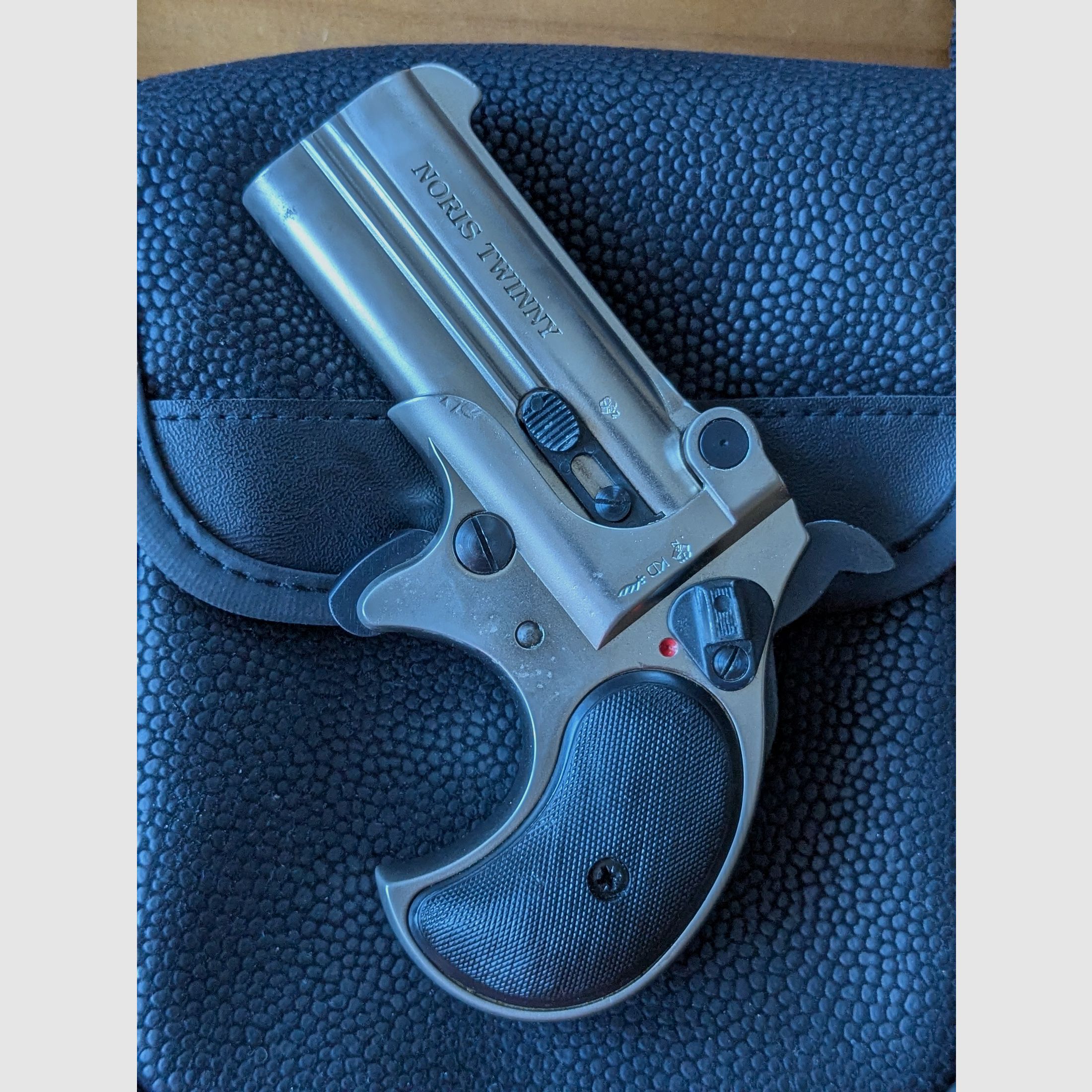 Noris Twinny Derringer Kal.9 mm Knall mit Zubehör, neuwertig