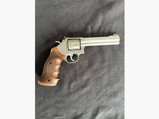 Smith Wesson Revolver .357 Sports Shooter 686-4