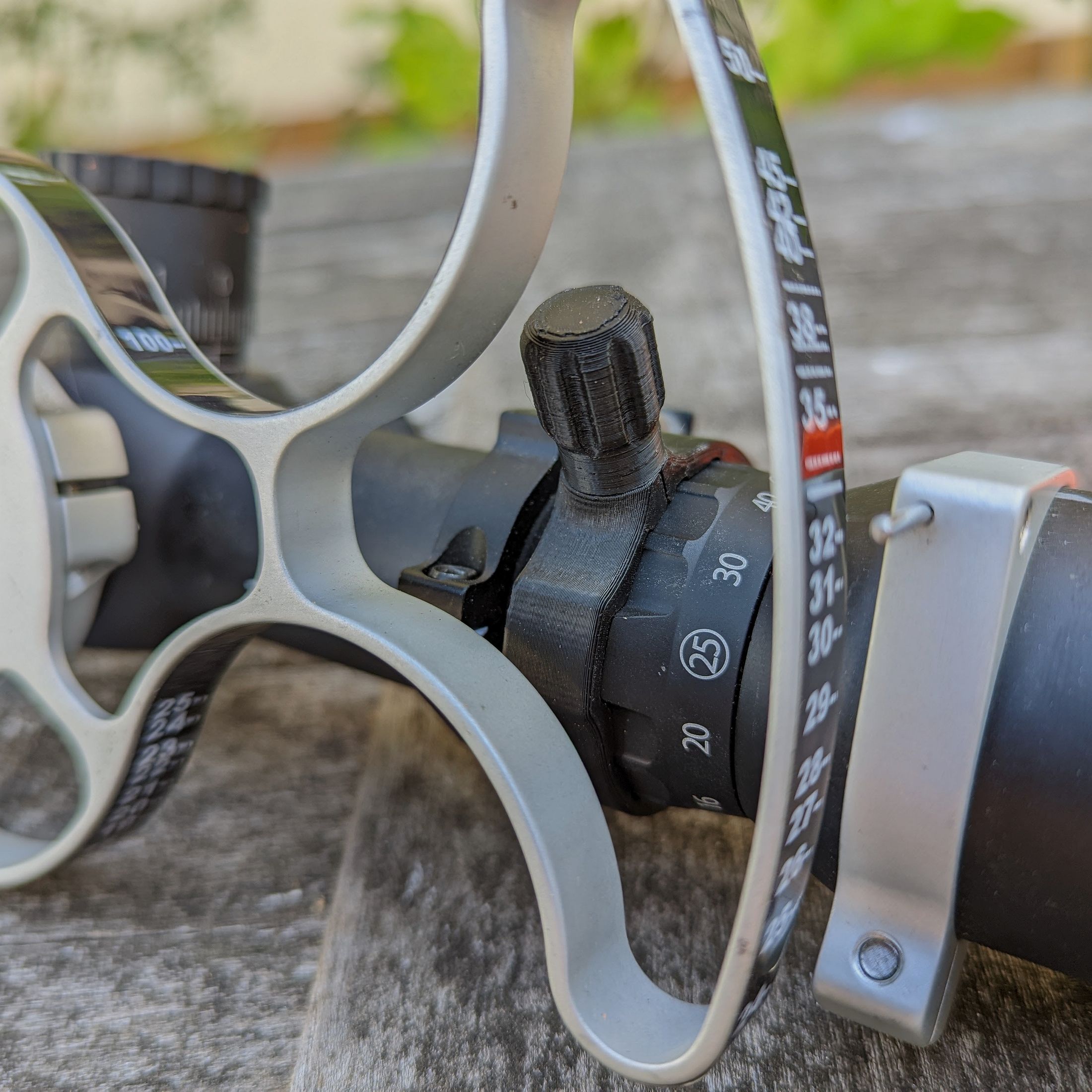 Für Falcon Optics: Schnellverstellhebel für Vergrößerungseinstellung der Falcon Optics X50 Serie