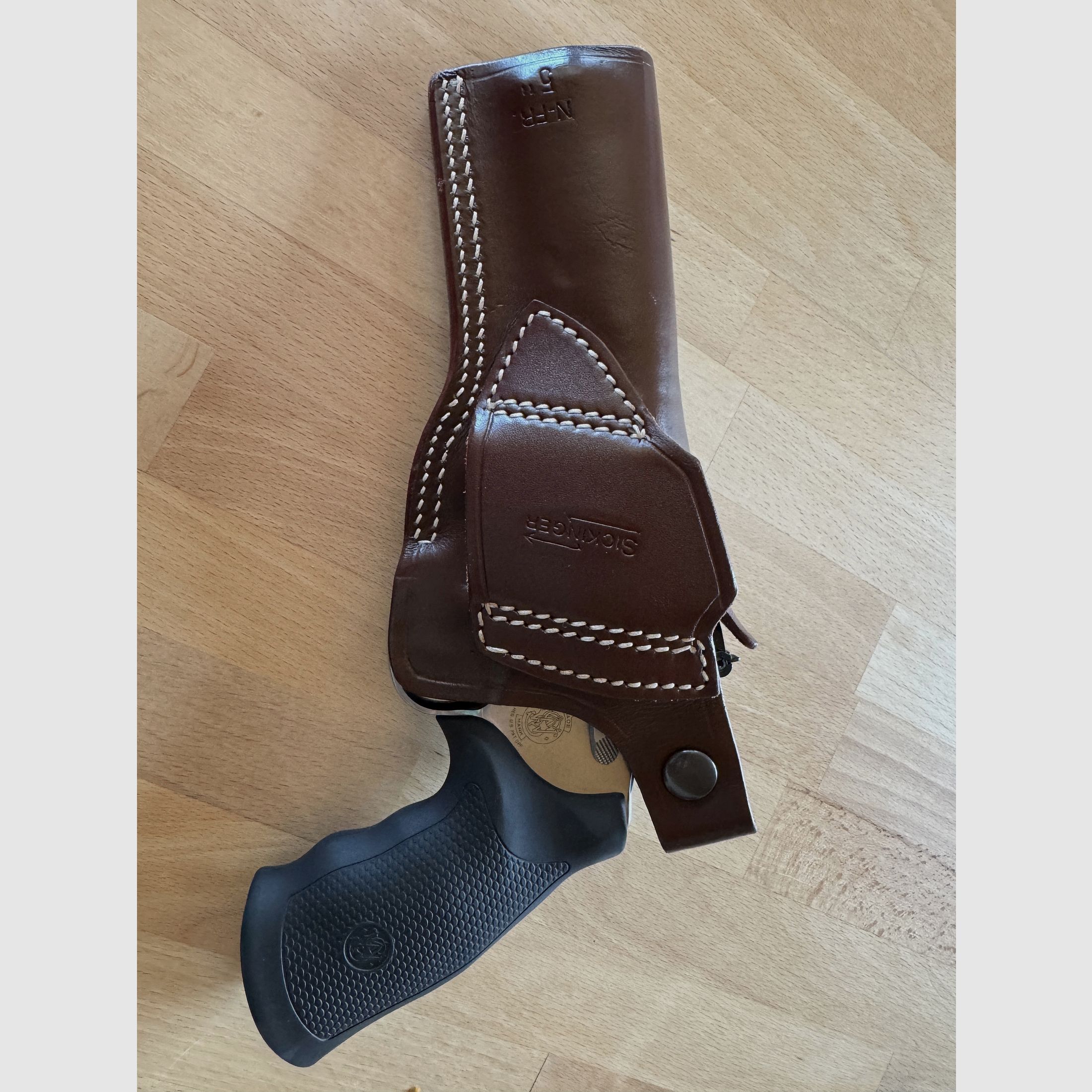 Smith & Wesson 629 Classic, .44 Mag, 5"-Lauf. Gebrauch,neuwertig