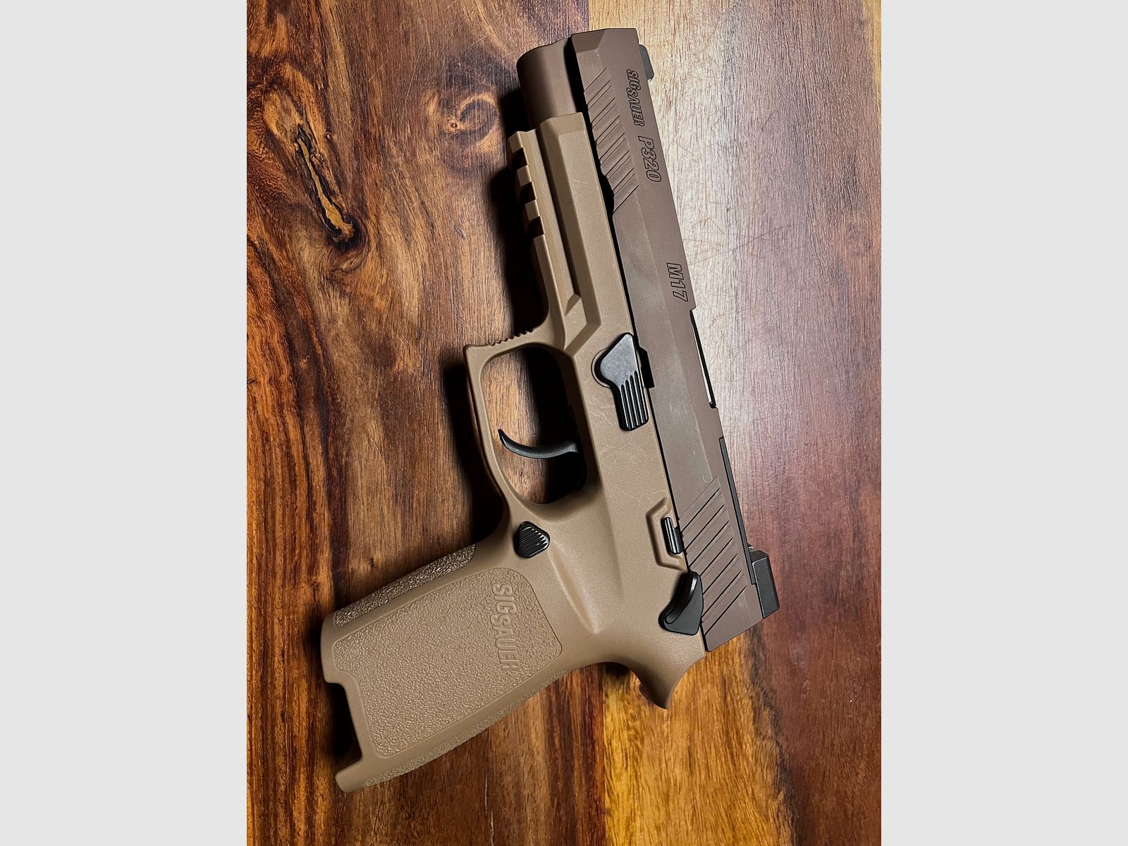 M17 P320 SIG Sauer mit viel Zubehör