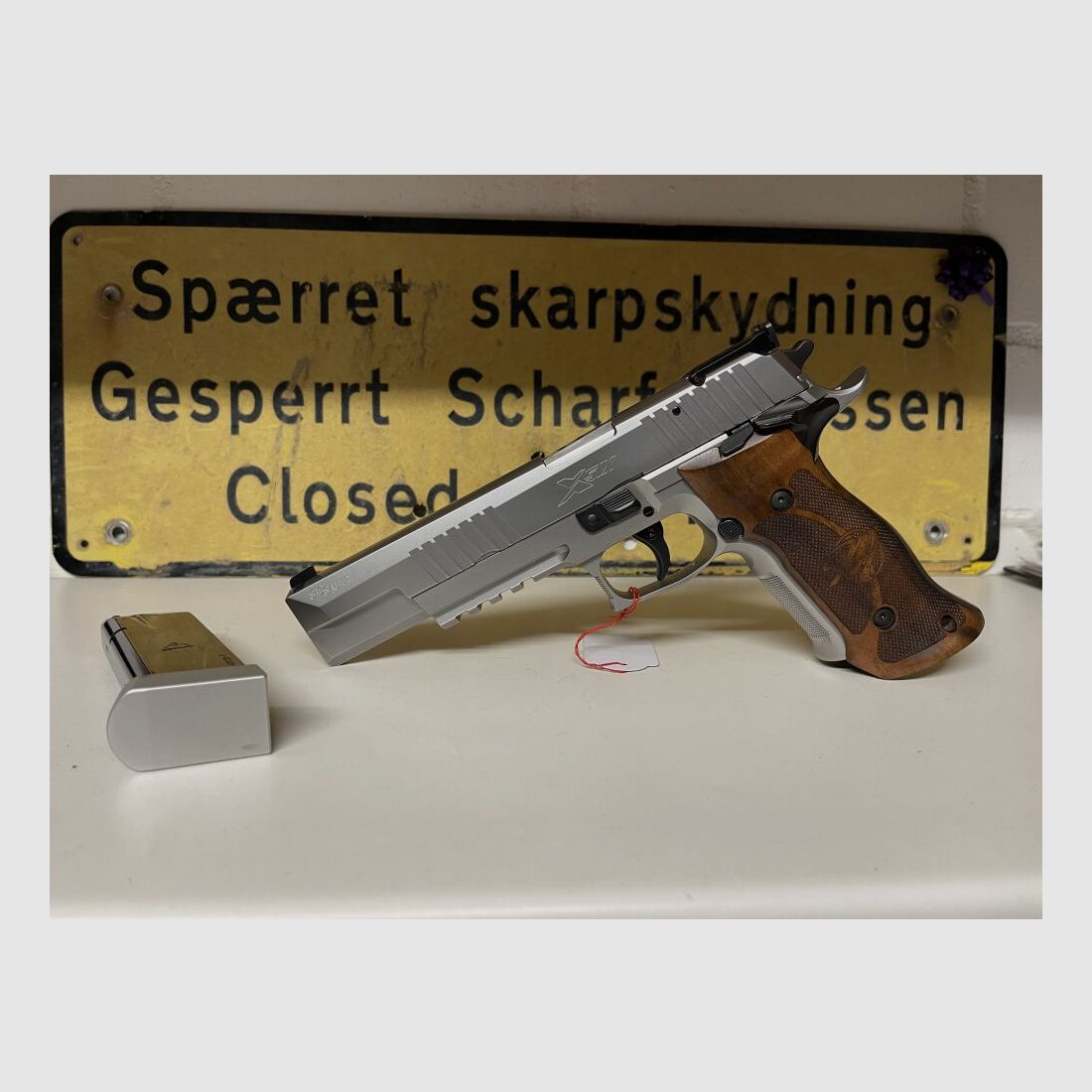 Sig Sauer P226 X-Six Classic