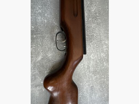 Weihrauch HW35 w kalibrze 4,5 mm, bardzo dobry stan, wiatrówka