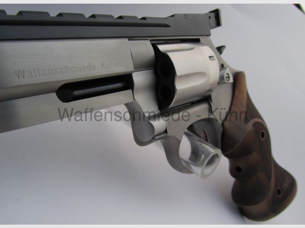 Smith & Wesson 686