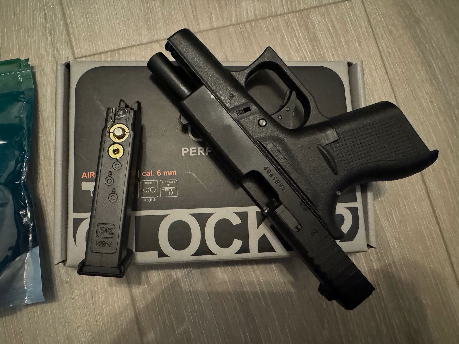Glock 42 GBB 6mm Airsoft – Komplettset inkl. Greengas & 1000 BBs (Frei ab 18)