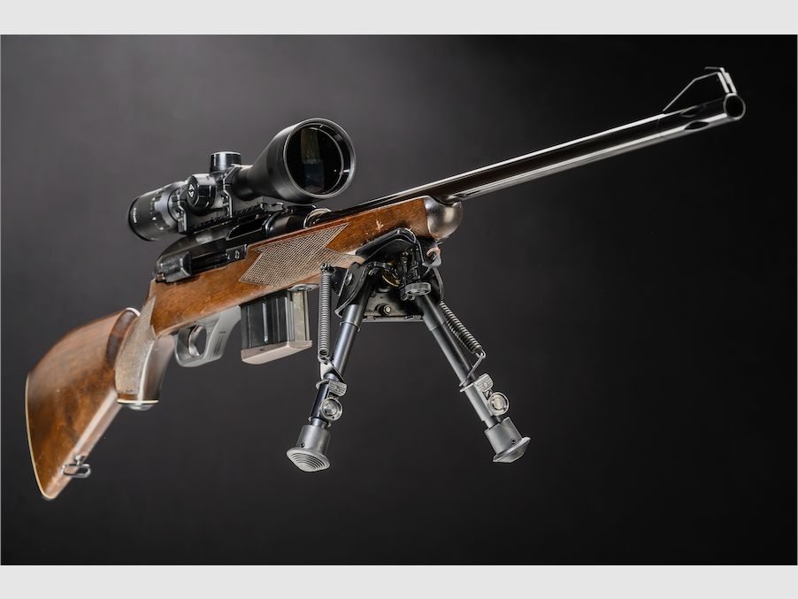 HK 770 - Halfautomatisch, Zeiss Glas, Harris Bipod, 10 schots magazijn.