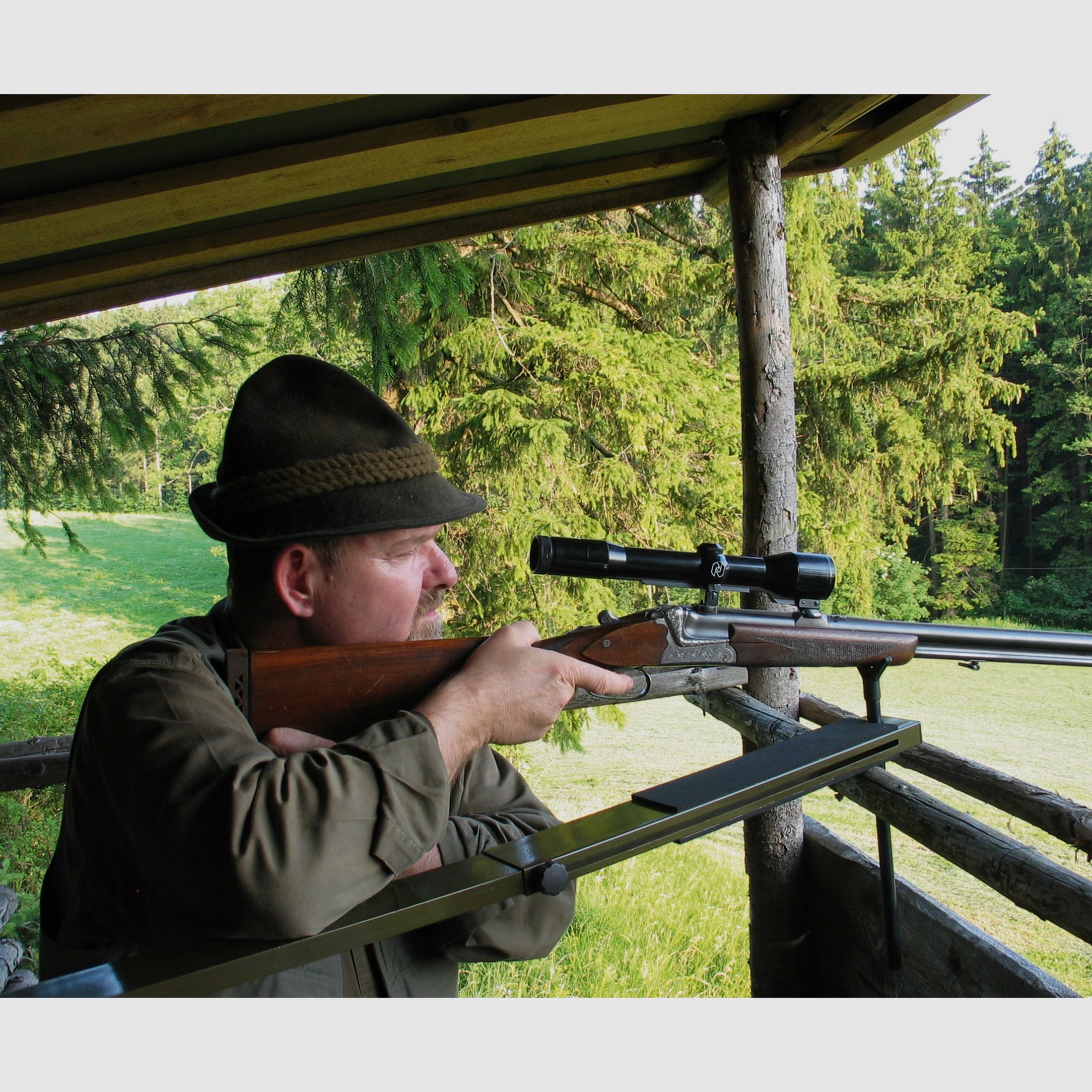 Knobloch wielofunkcyjna pomoc w celowaniu