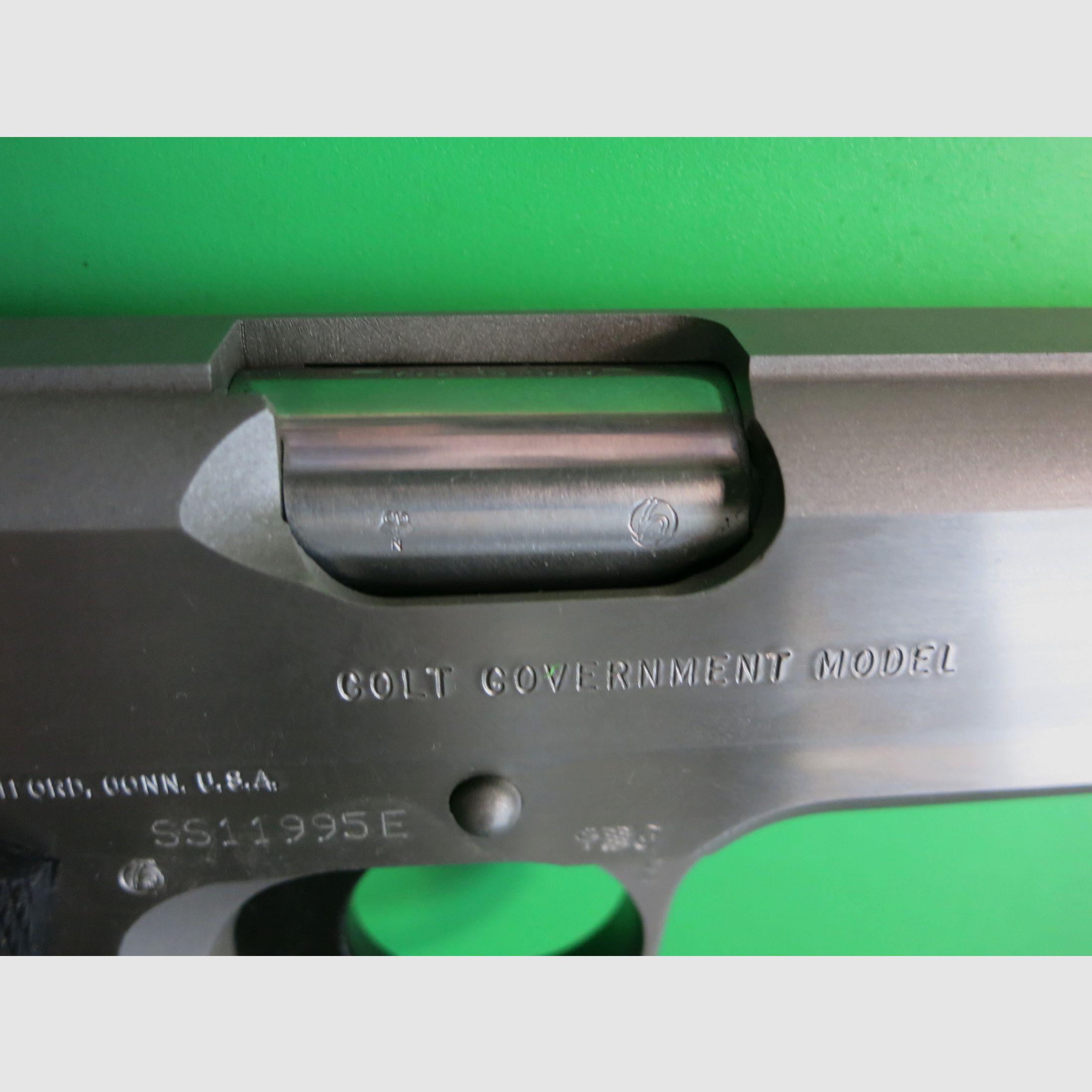Colt Goverment MK VI Series 80, .45 AUTO, 5" loop, roestvrij staal (Stainless), Pachmayr-grip   #18