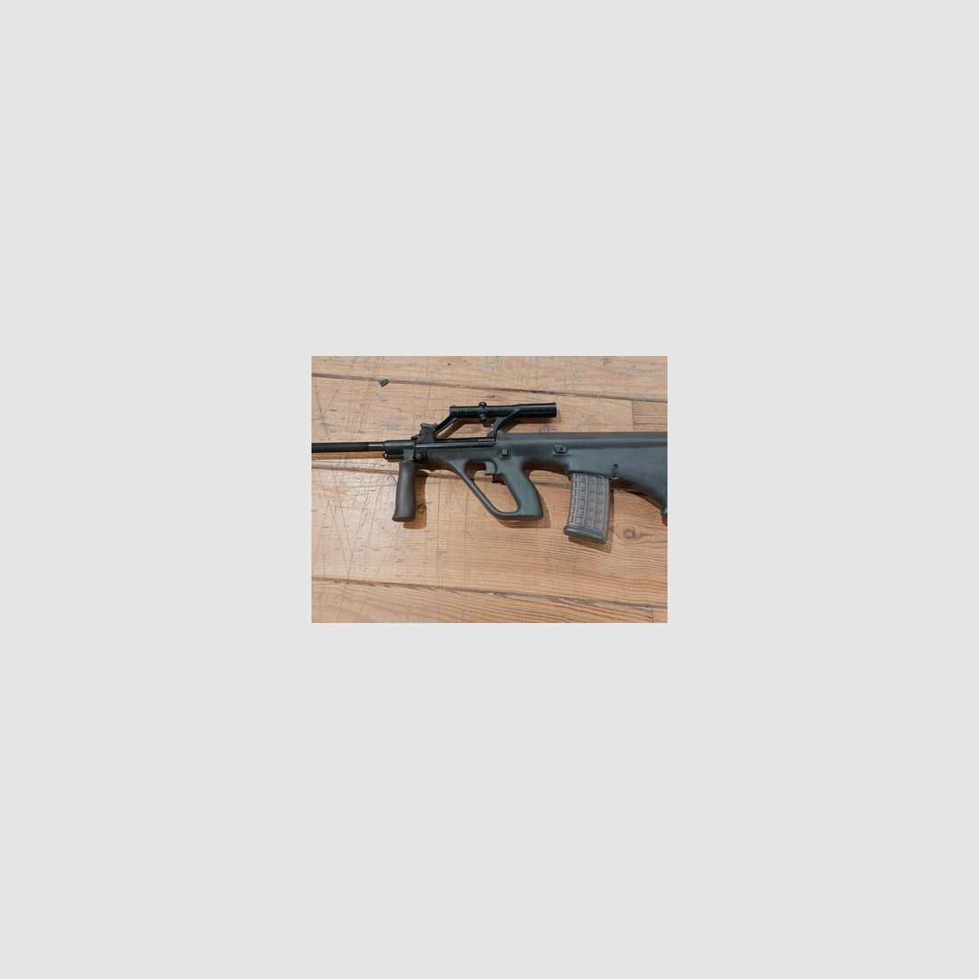 Onklaargemaakte Steyr Aug A1, afbeelding 3 van 9