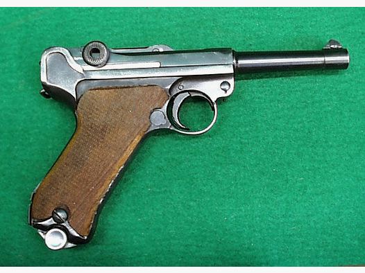 DWM P08 pistol