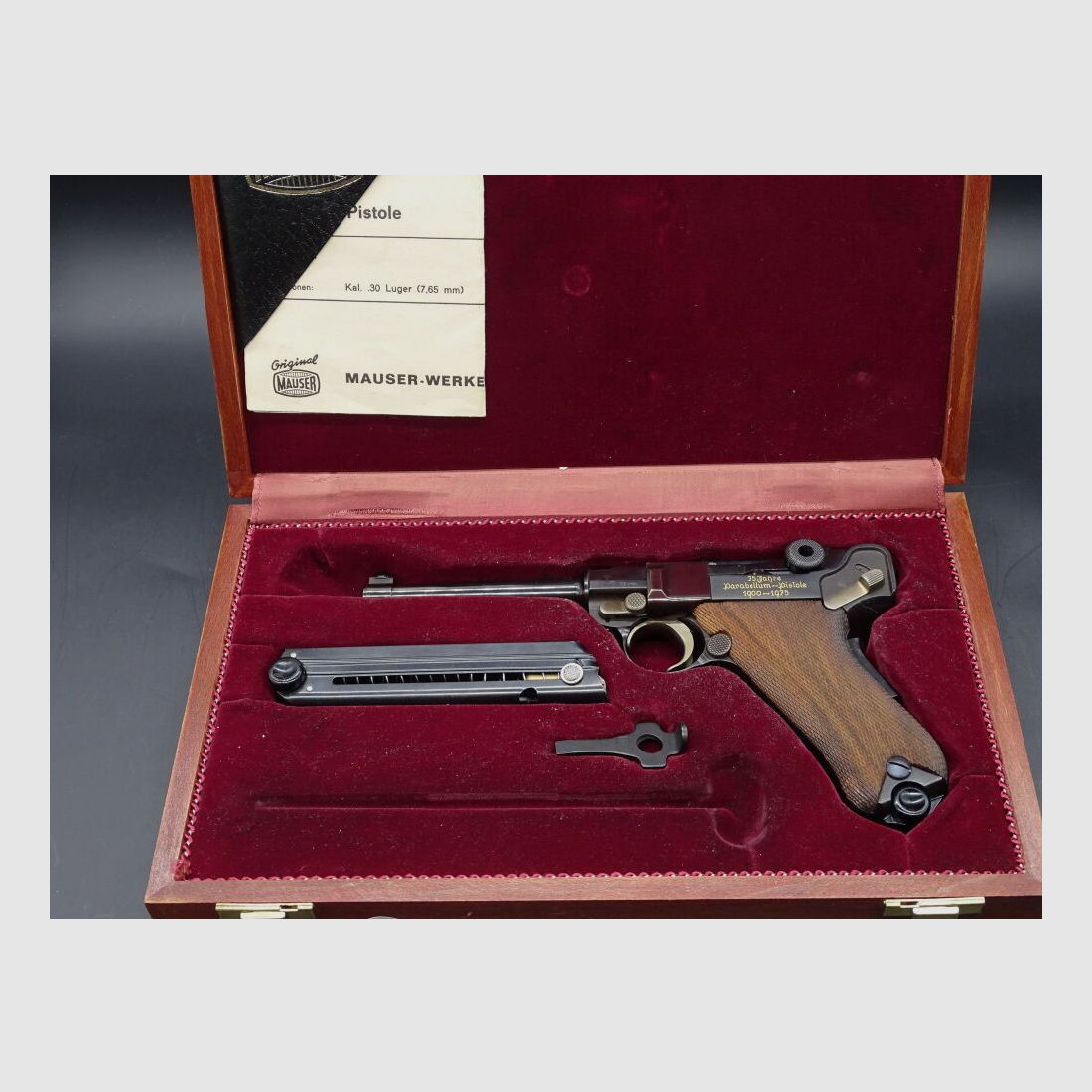 Mauser P 1900 / P08 Parabellum Édition 75 Ans No 248 / 250 Édition 75 Ans Pistolet Parabellum 1900-1975
