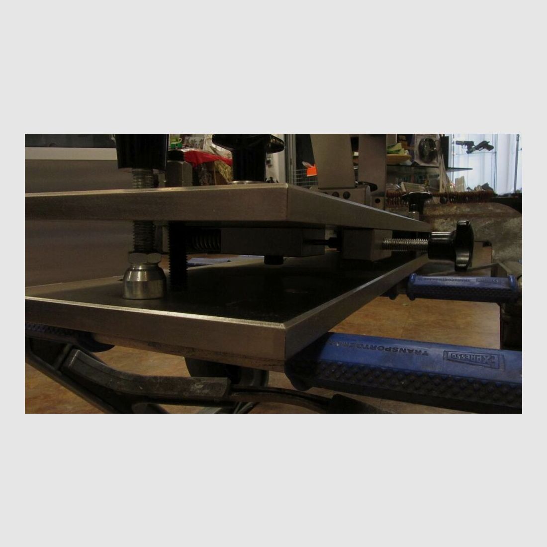 Briol stalowy stół strzelecki do testów amunicji, określanie grupy, .22 LR