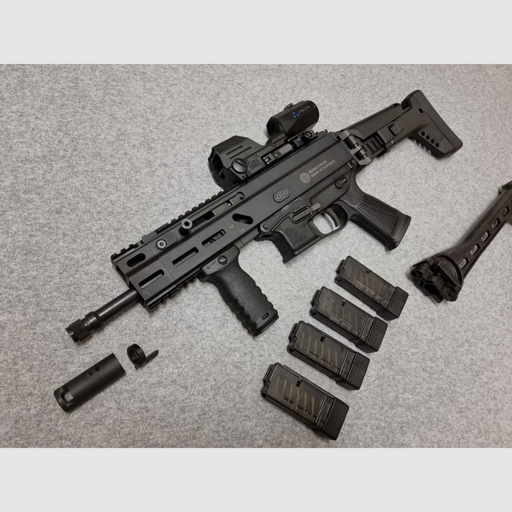 Grand Power Stribog Halbautomat/PCC - 9mm Luger - wie H&K SP5 B&T APC9 CZ Evo - SET