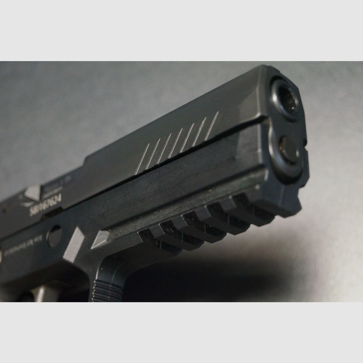 Sig Sauer P320 Full Size, Bild 2 von 5