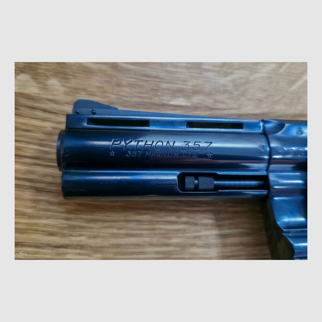 Colt Python, 4" Lauflänge