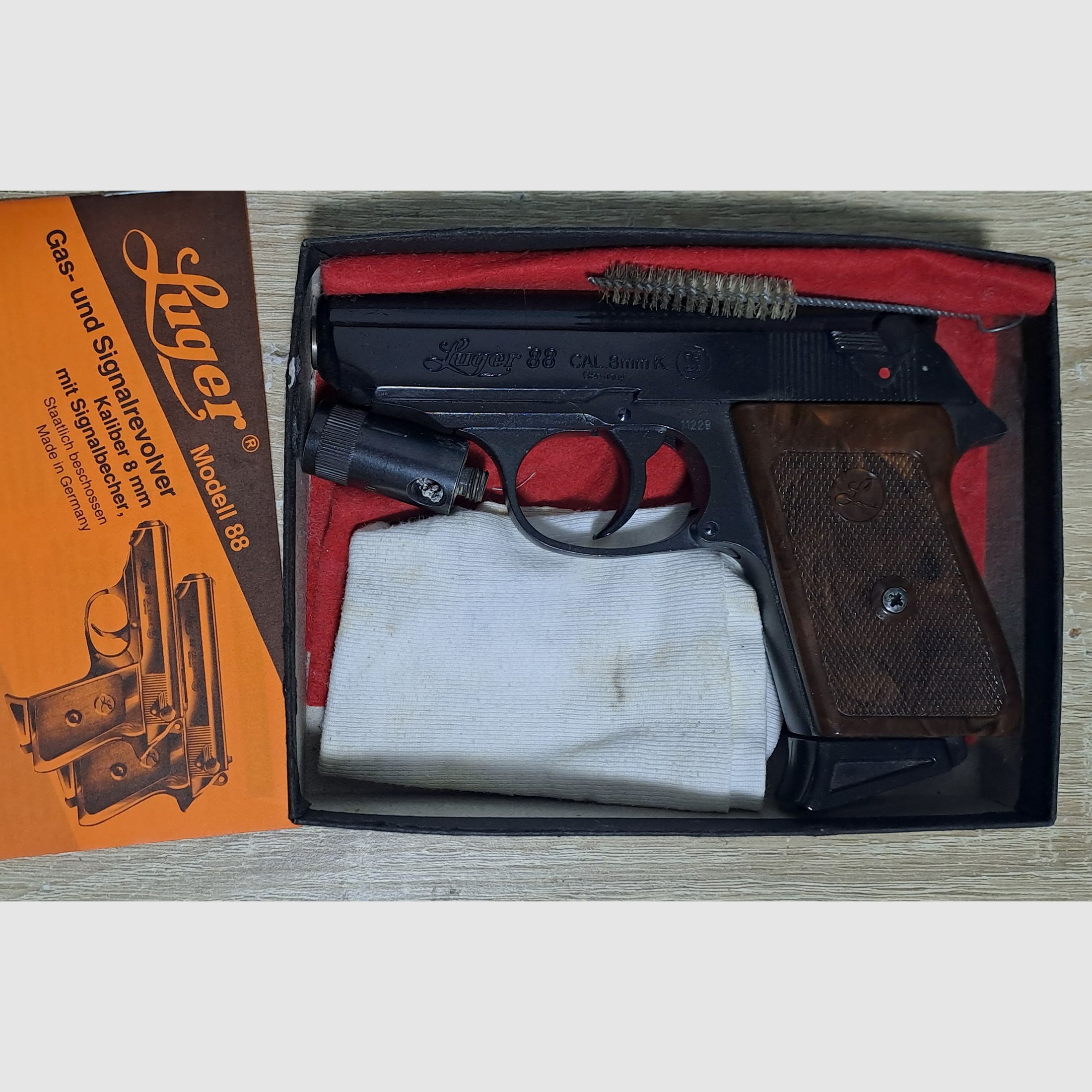 Luger Mod. 88 (Baugleich mit der RG 800) im Kal. 8 mm Knall/ PTB 414