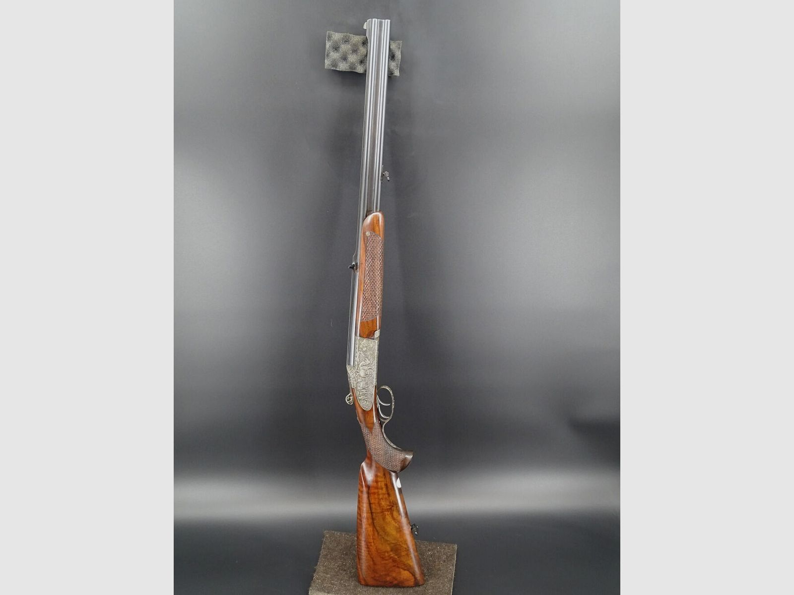 Rifle doble Mischitz grabado rinoceronte bisonte guepardo calibre 9,3x74R liquidación de colección