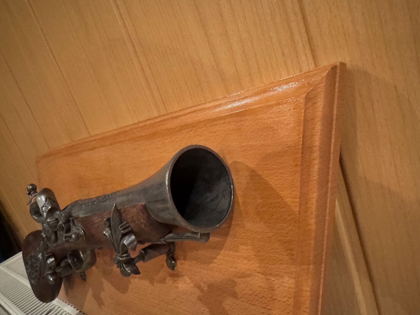 flintlock pistols, image 2 of 6