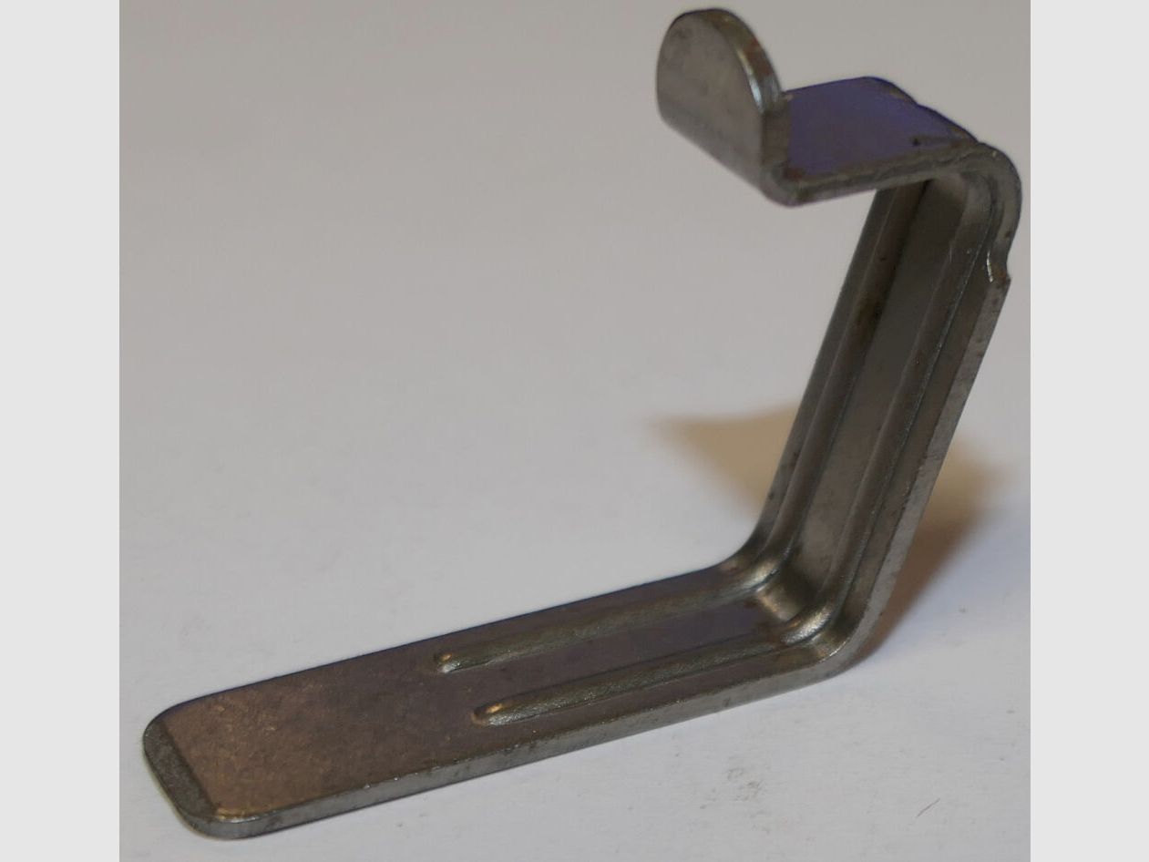Walther feeder for stick magazine [52]