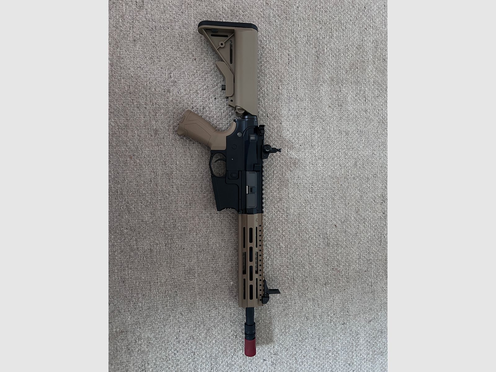 G&G Combat Machine CM16R2 mit umfangreichem Zubehör