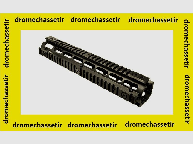 Garde main Nc Star , 4 rails picatinny pour AR 15, M4, ( longueur 30 cm), image 1 sur 2