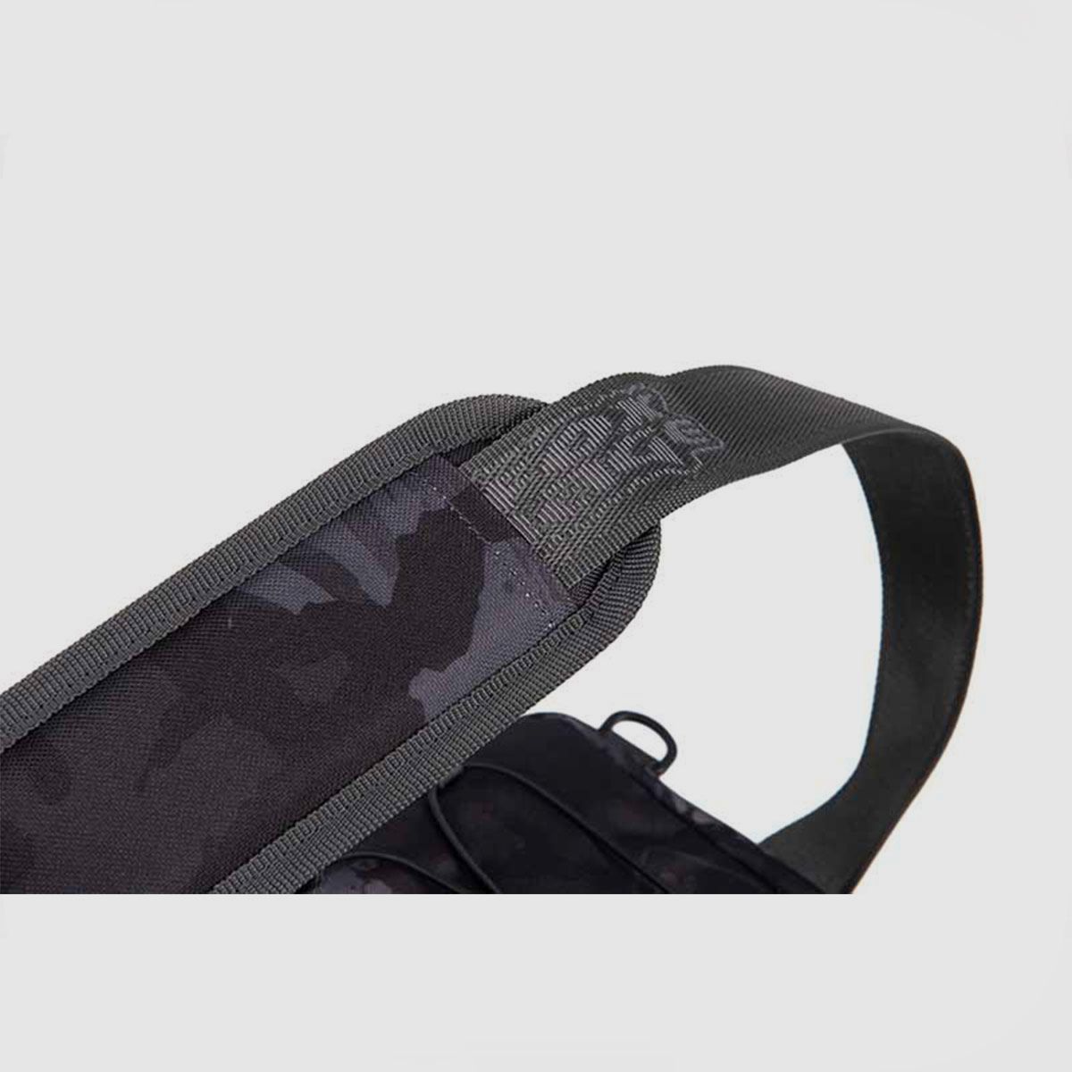 FOX RAGE – VOYAGER CAMO EDITION MEDIUM TACKLE BAG, Bild 5 von 22