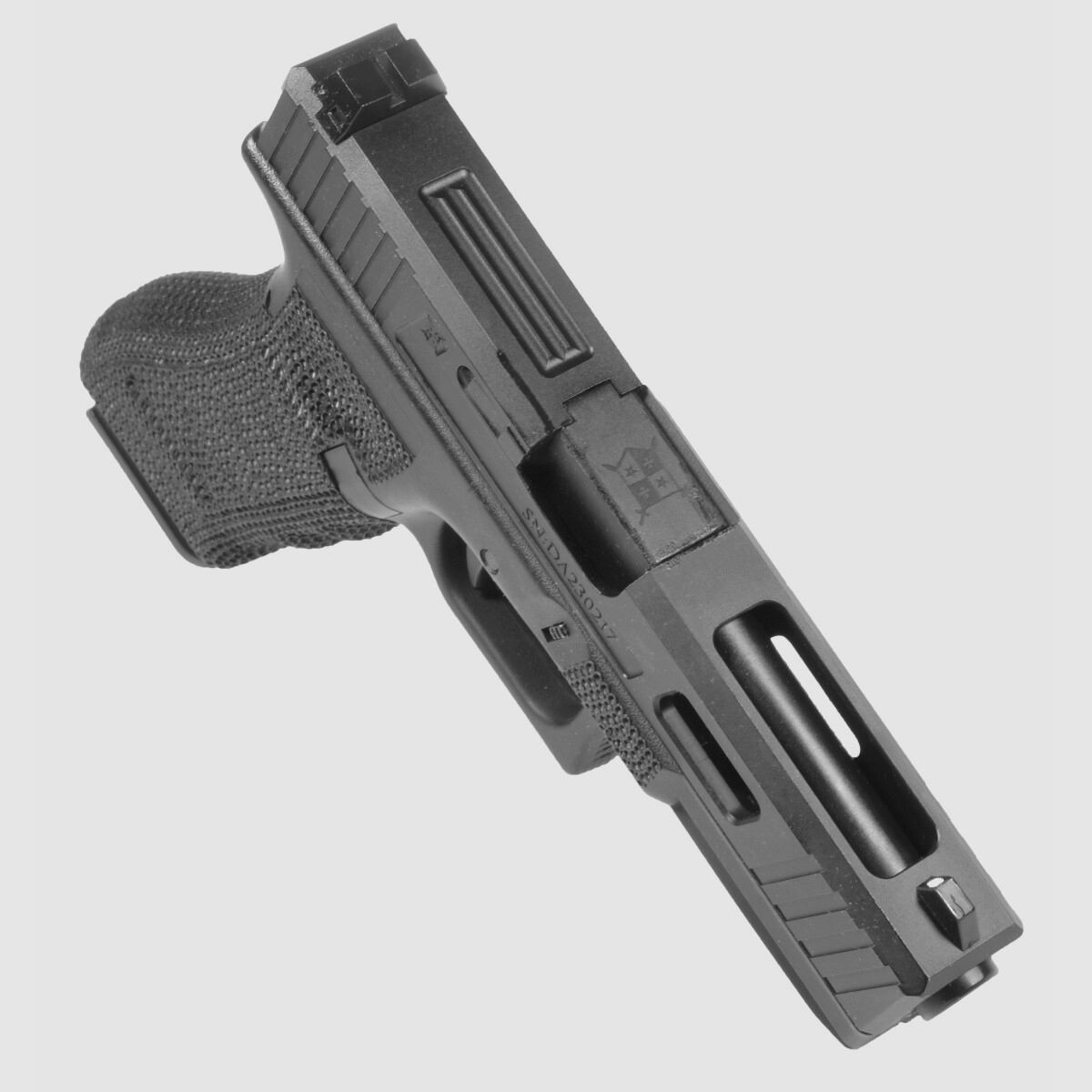 P02 GBB Airsoft Pistole in Schwarz | Delta Armory