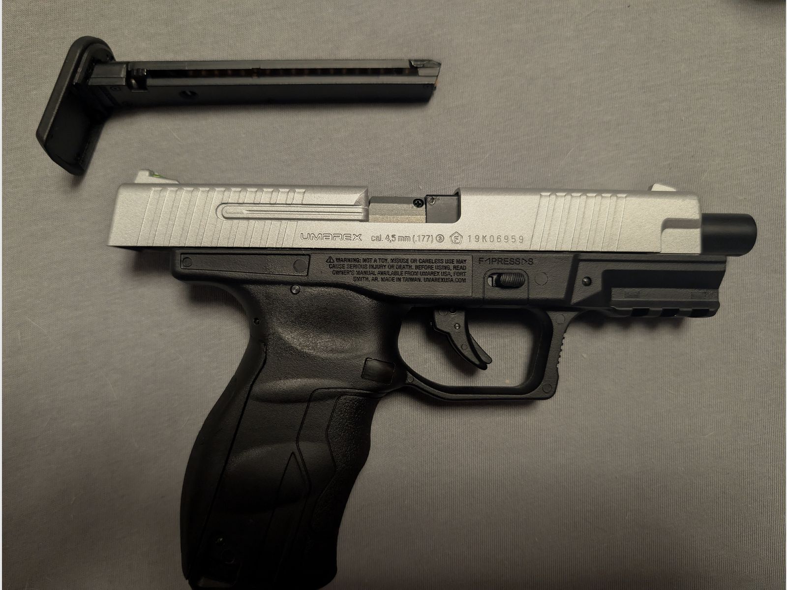 Umarex 40XP 4,5 mm Stahl BB Bicolor Blowback Co2-Pistole (P18)