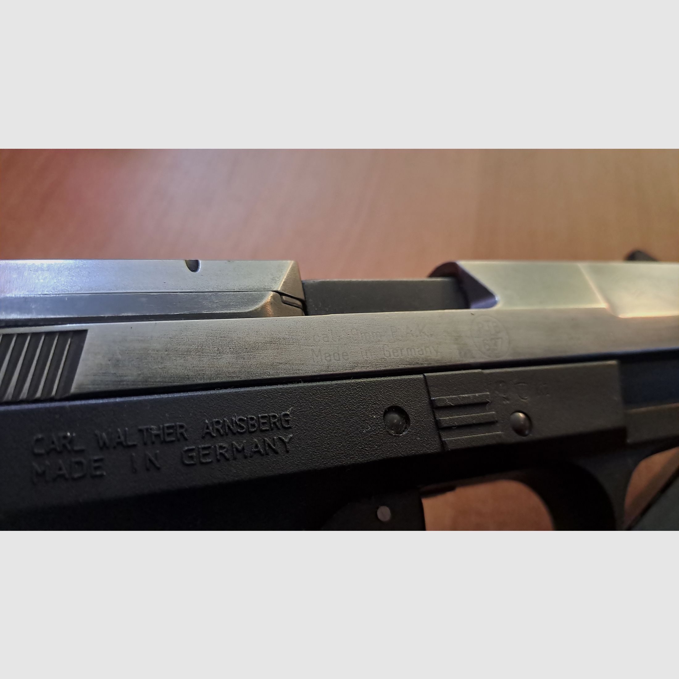 Walther P99- Kal. 9 mm Knall/ PTB 637