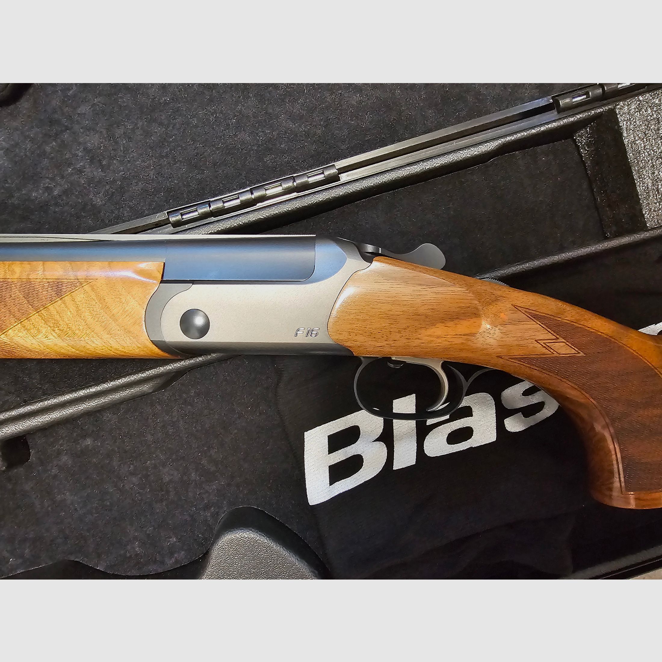 Blaser F16 Game 12/76  Holzklasse 4 TOP Neuwertig 
