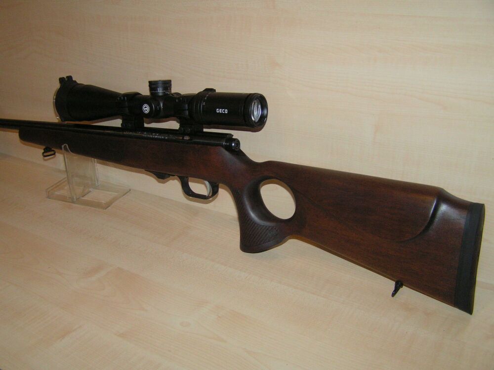 Weihrauch HW 66 avec trou pour le pouce