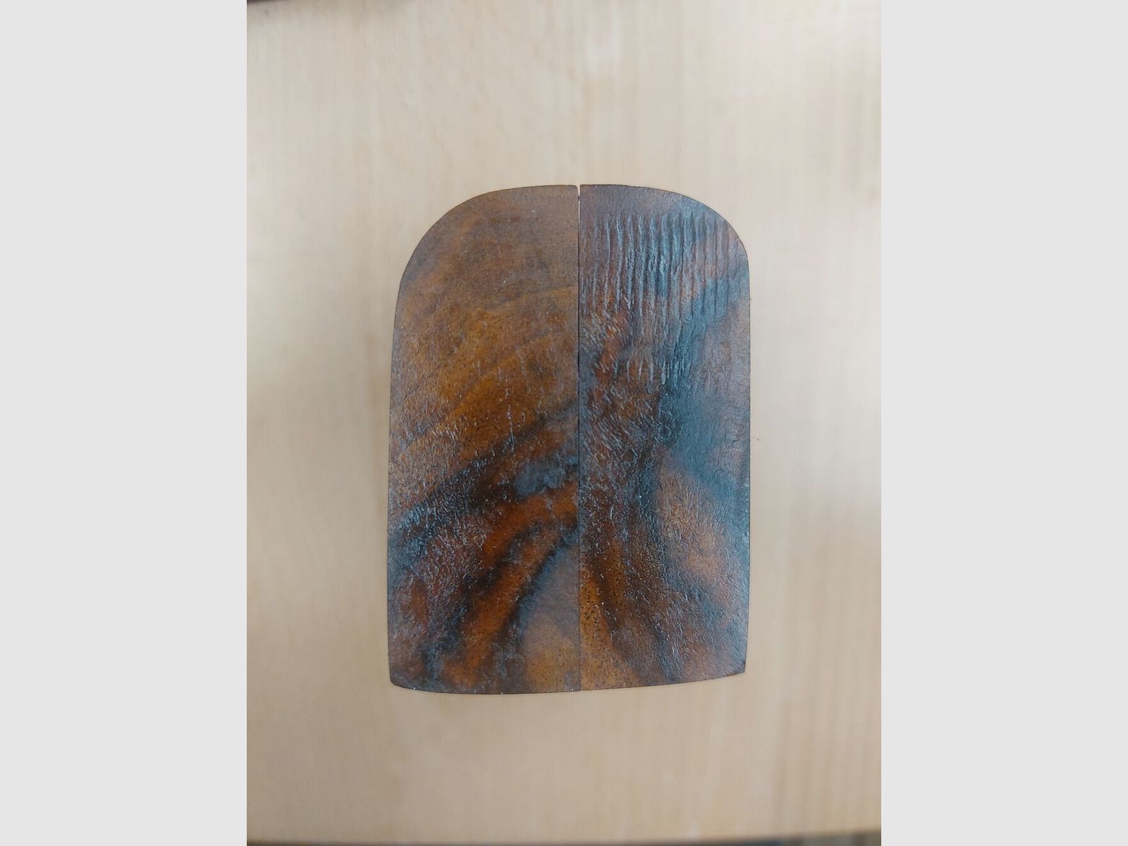 per Smith & Wesson K + L frame Square Butt