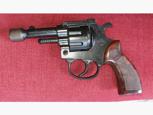 Schreckschussrevolver Im Kaliber 6mm Flobert