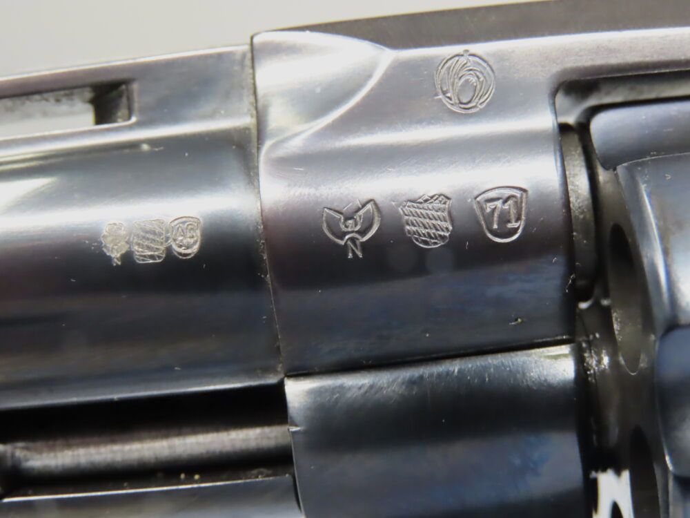 Colt Python 6" cali z 1971 roku