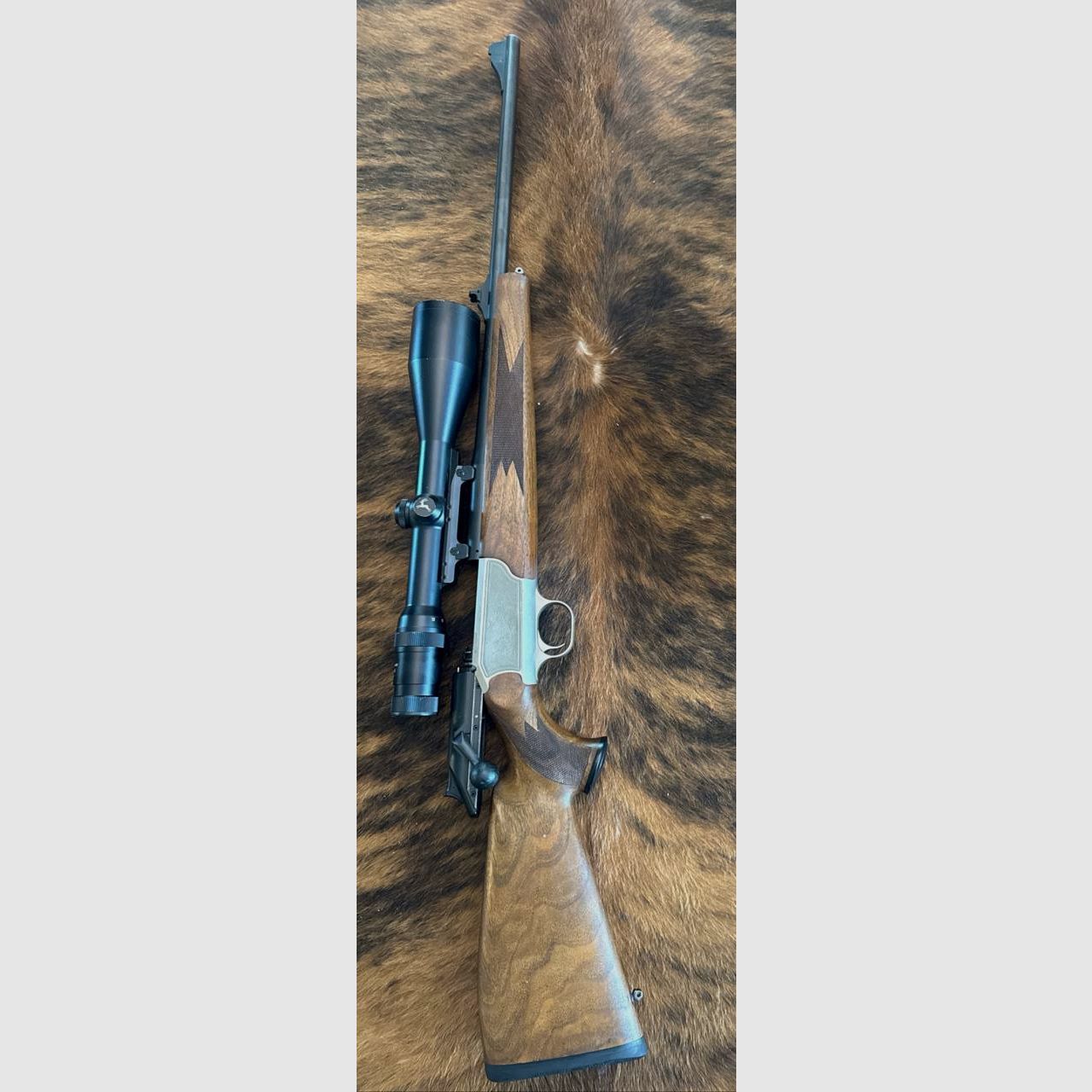 Blaser R93 Geradezugrepetierer Kaliber .30-06 mit Original Blaser Sattelmontage und Zieloptik Frankonia 3–12×56, Absehen 4