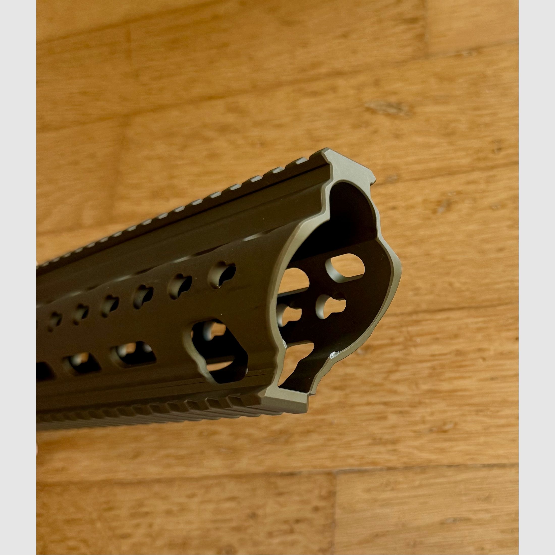 Original H&K handguard per MR223, slimline, per 16.5" pollici, in RAL8000, immagine 3 di 3