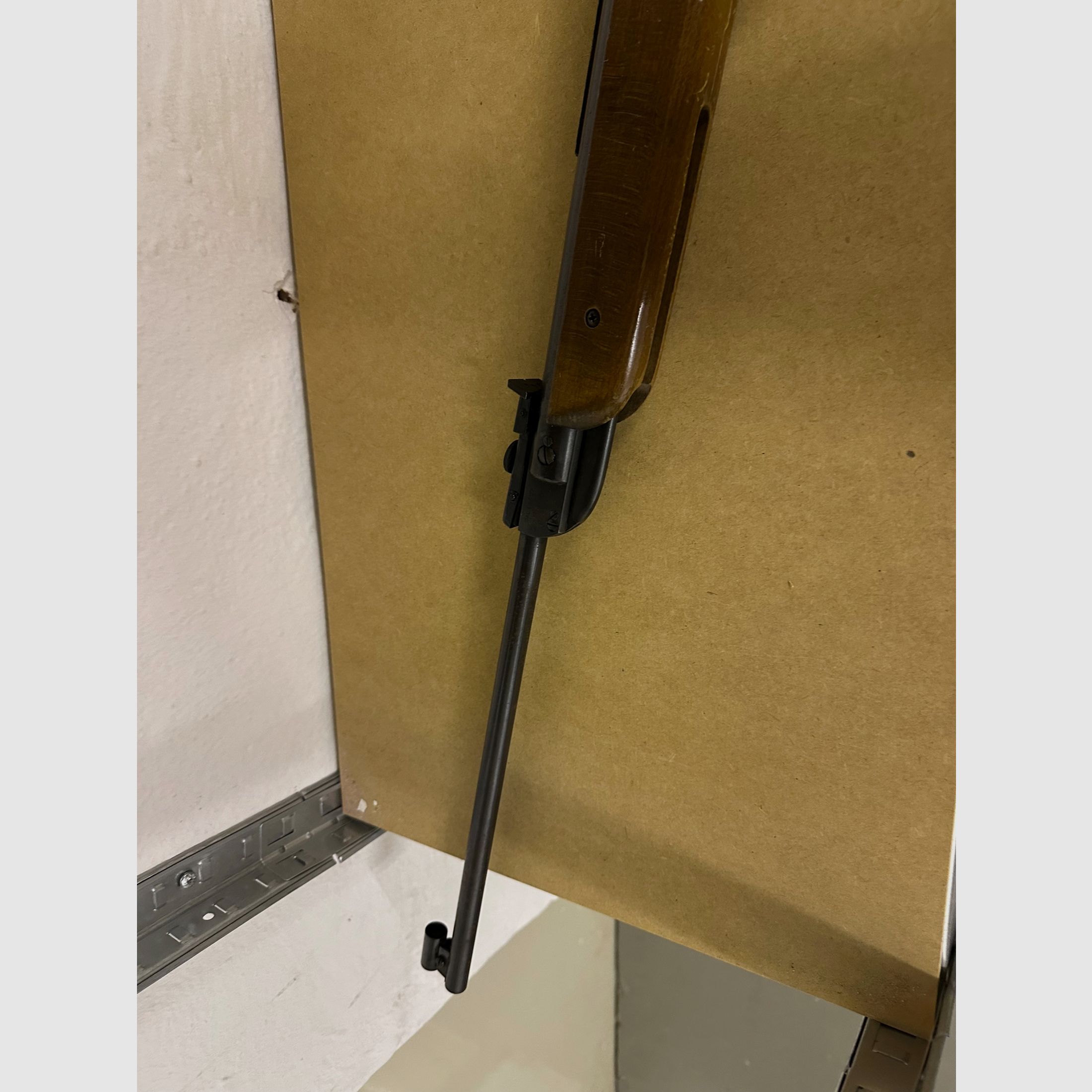 air rifle, image 4 of 5
